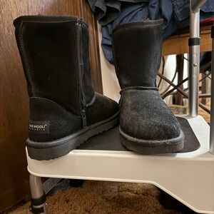 Cozy Black Women's Boots
